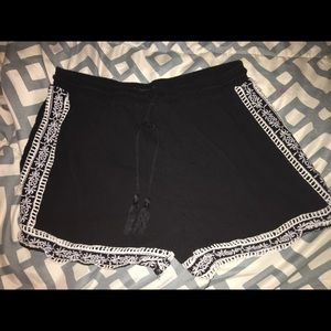 Romeo + Juliet Couture Shorts